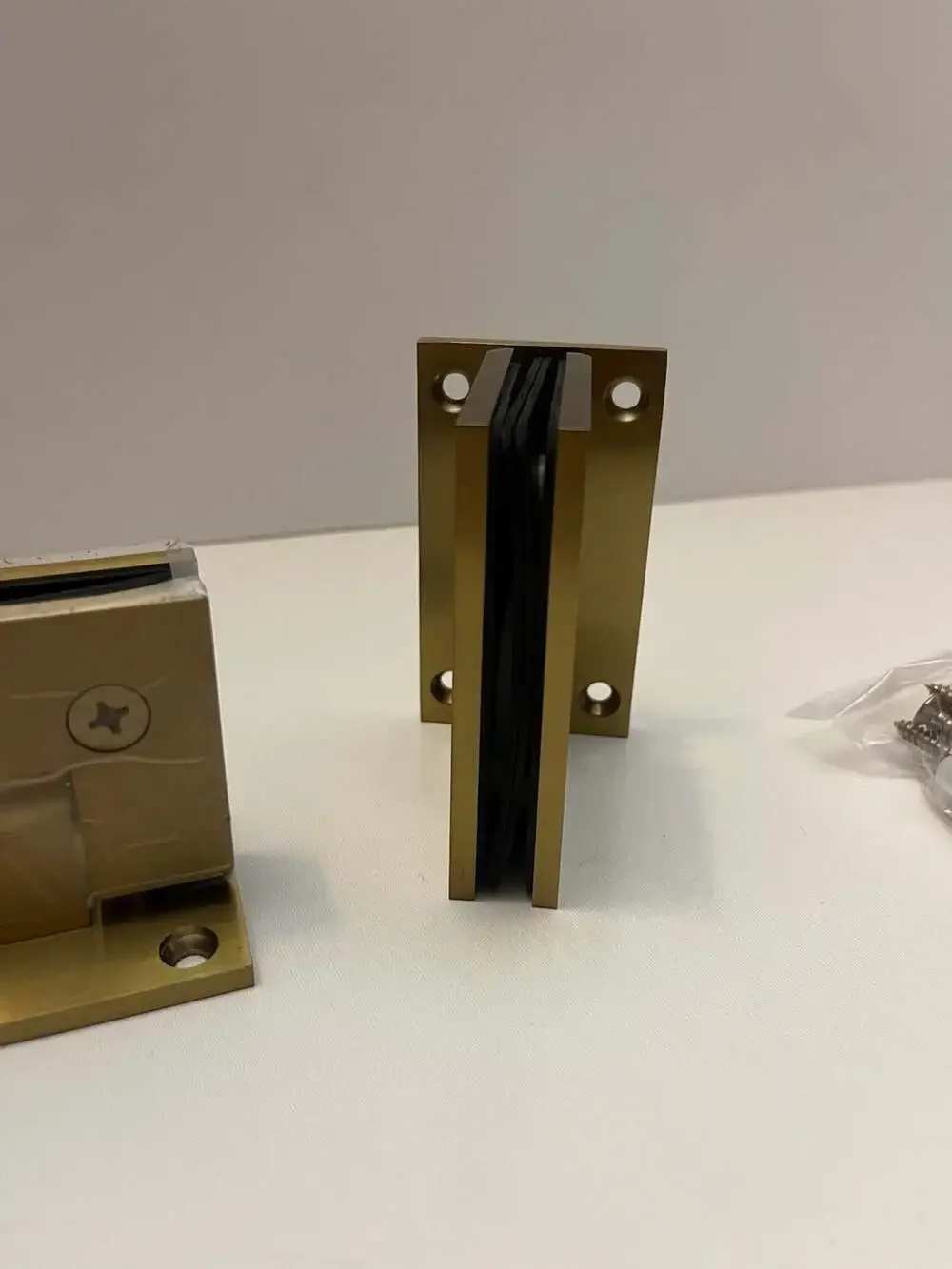 AatrixQuayn 90° Glass Shower Door Hinges Wall Mount Brushed Gold 2 Pack